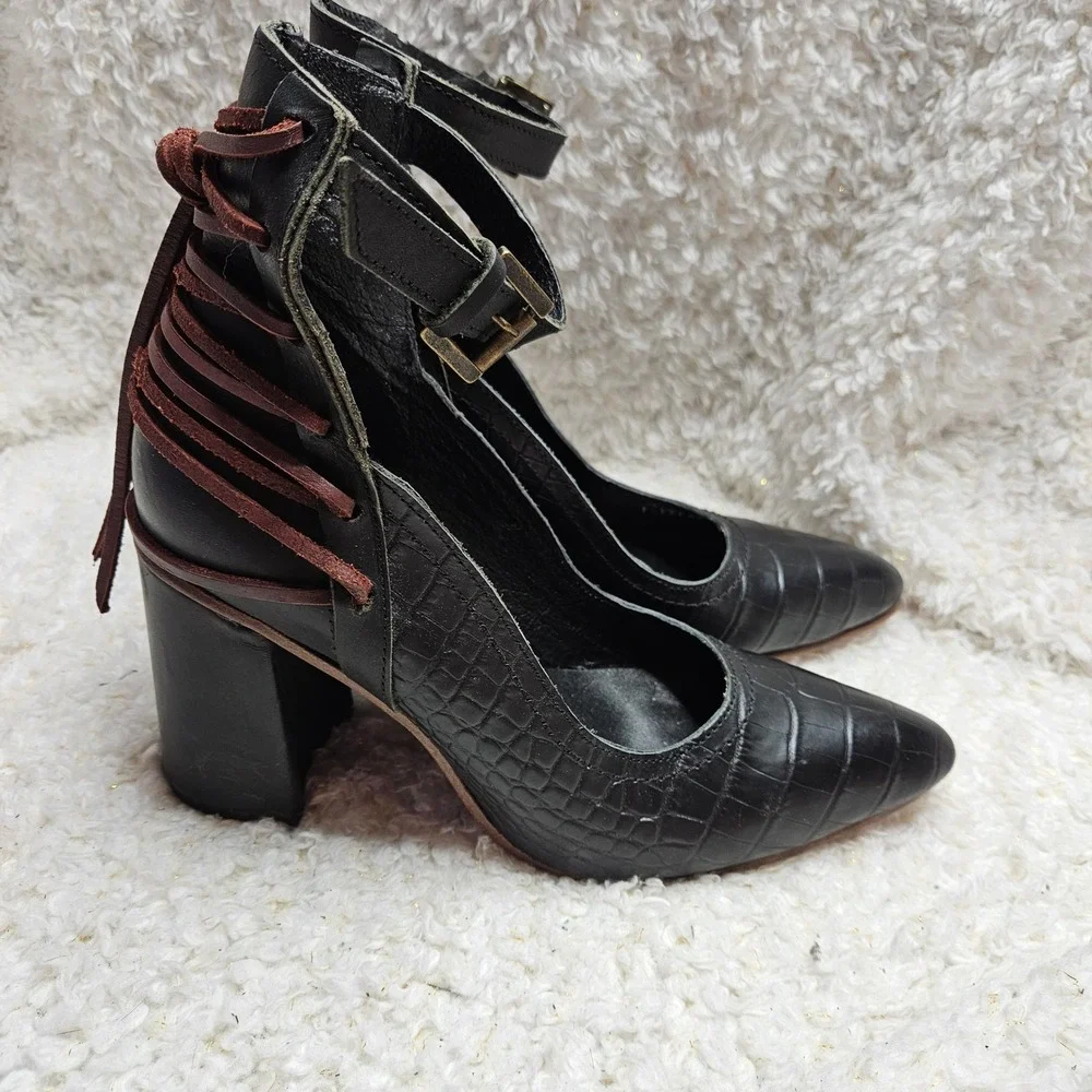 Freebird by Steven Jillian Leather Block Heel Pumps sz 10